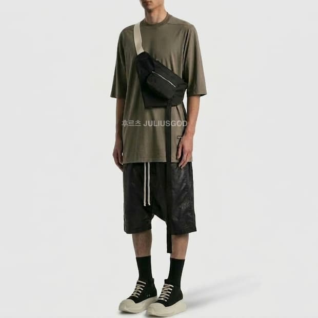 [정품 / 새제품] RICK OWENS 릭오웬스 반다나 크로스백 범백