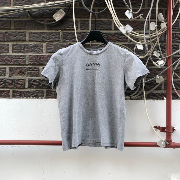 Ganni Relaxed O-neck T-shirt