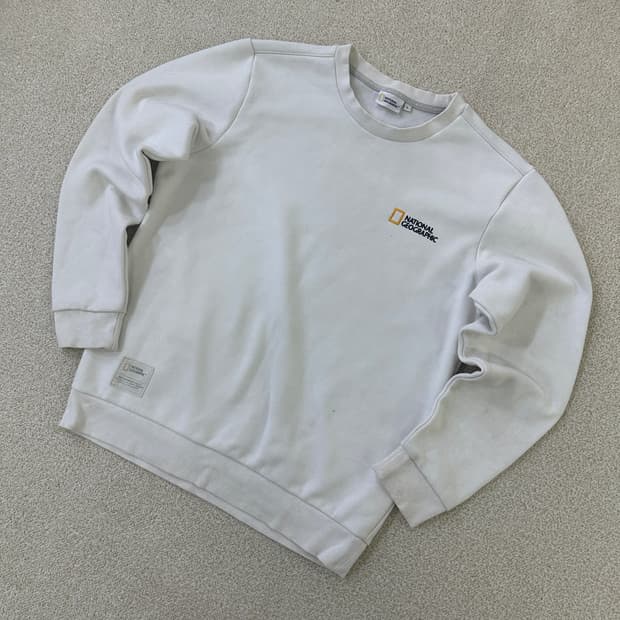 L 네셔널지오그래픽 화이트 맨투맨 0319D