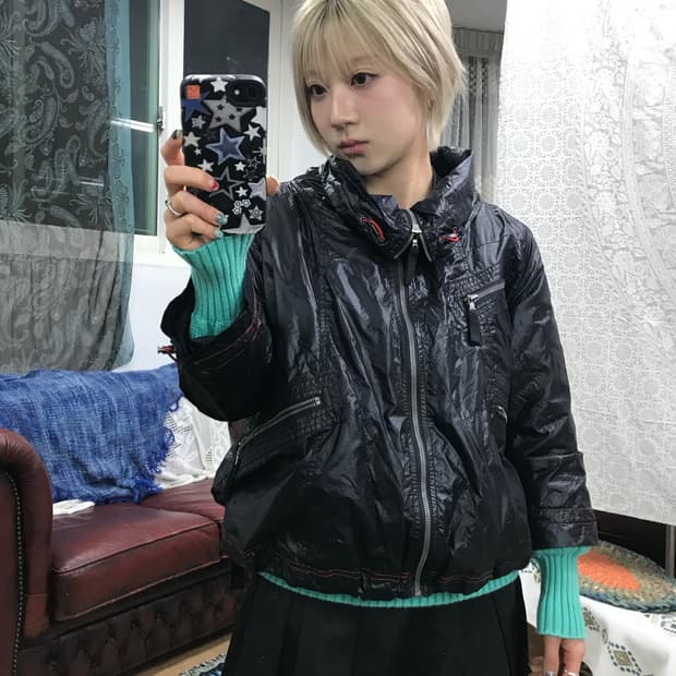 A6 빈티지 레드 스티치 홑겹 7부 바람막이