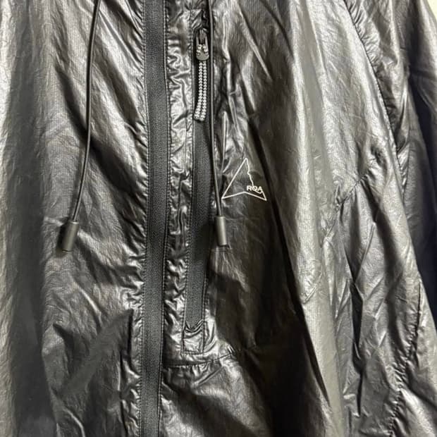 로아하이킹 윈드브레이커.바람막이