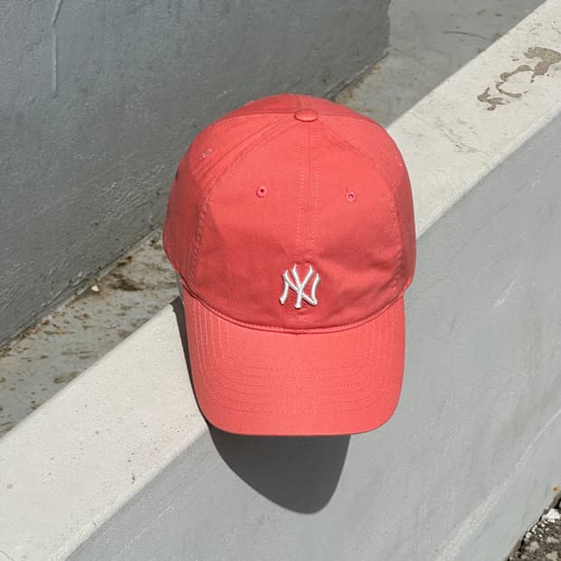 (새상품) MLB 엠엘비 뉴욕양키스 코랄 볼캡 모자