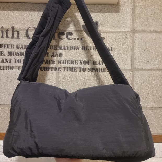 자라 퀄팅 토트백