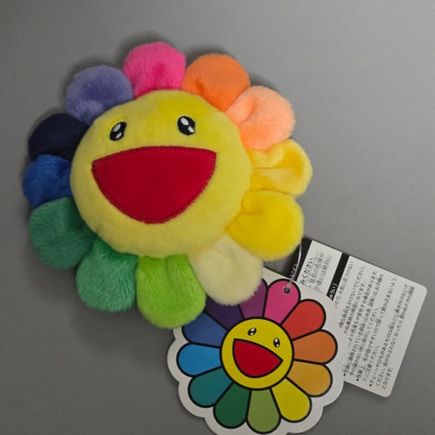 카이카이키키 키링, 뱃지, 인형