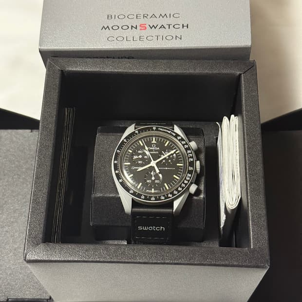 오메가 스와치 문스와치 미션 투 더 문 판매합니다