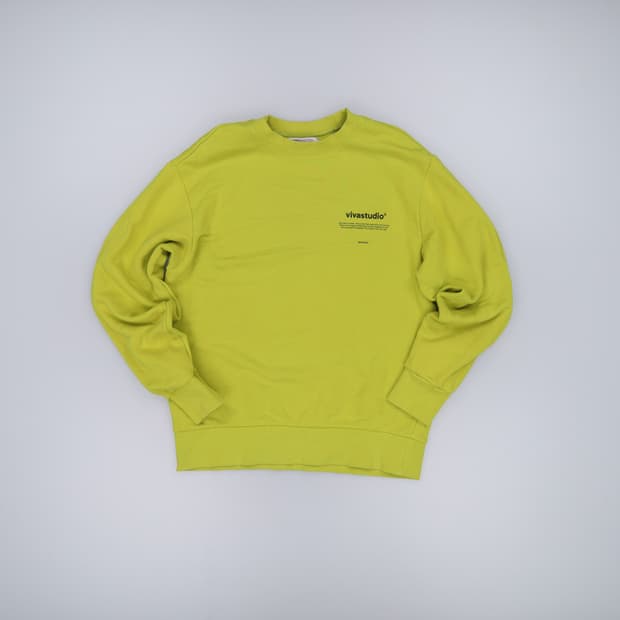 S 비바스튜디오 라임 맨투맨 0417H1