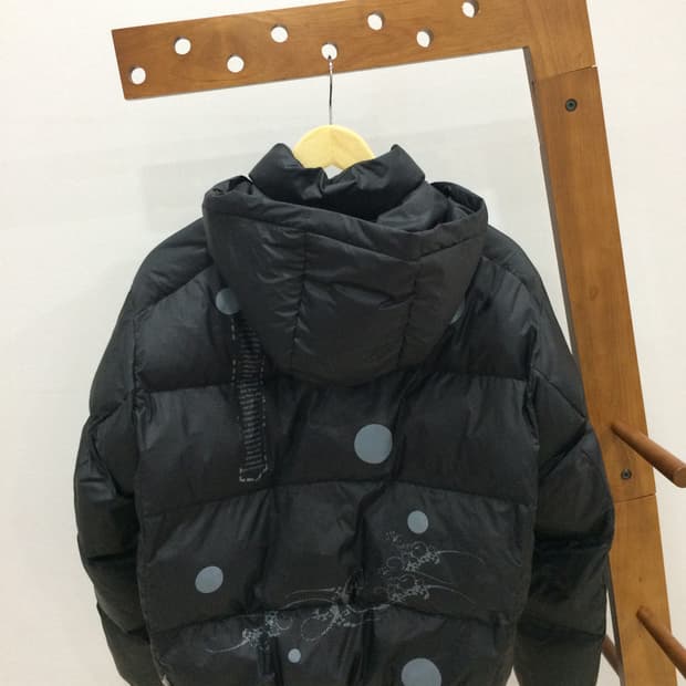 아치하라 버블검 프린팅 패딩