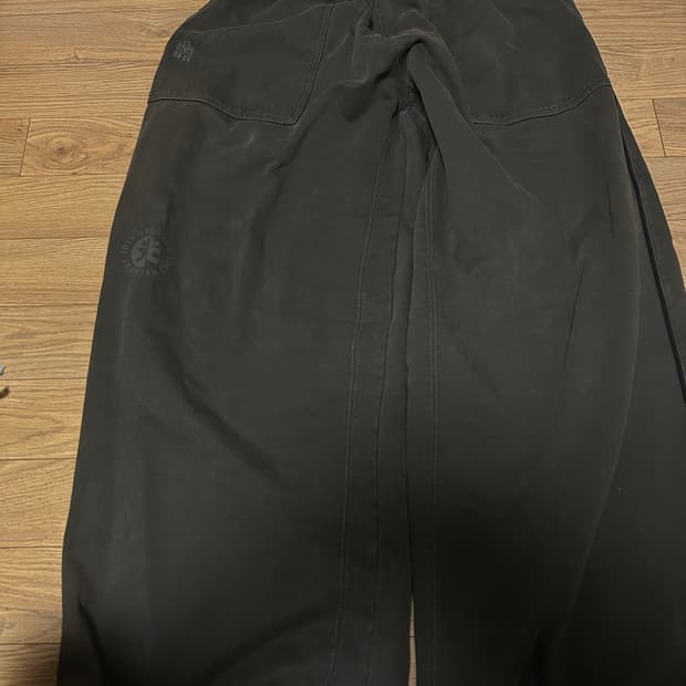 폴리테루 퍼티그 더스티카키