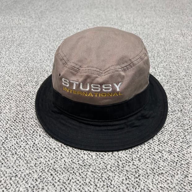 스투시 버킷햇