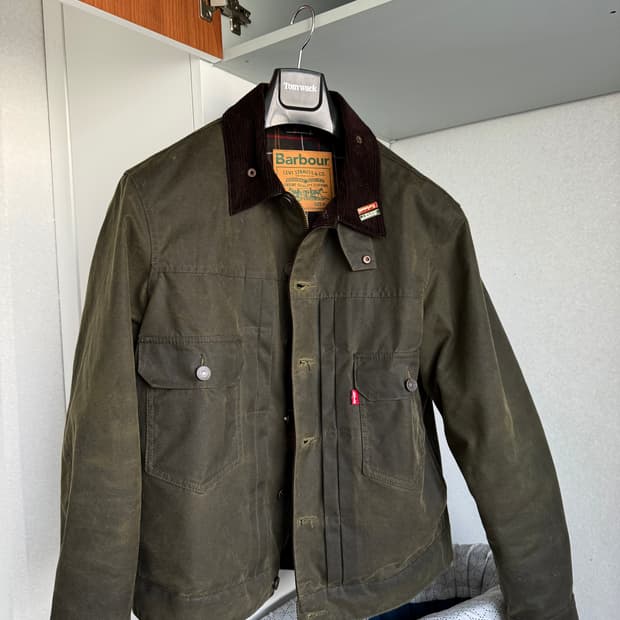 리바이스 바버 타입2 올리브 왁스 자켓M 판매합니다