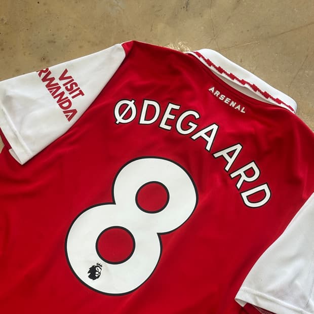 L 22-23 아디다스 아스날 홈 NO.8 외데고르 유니폼