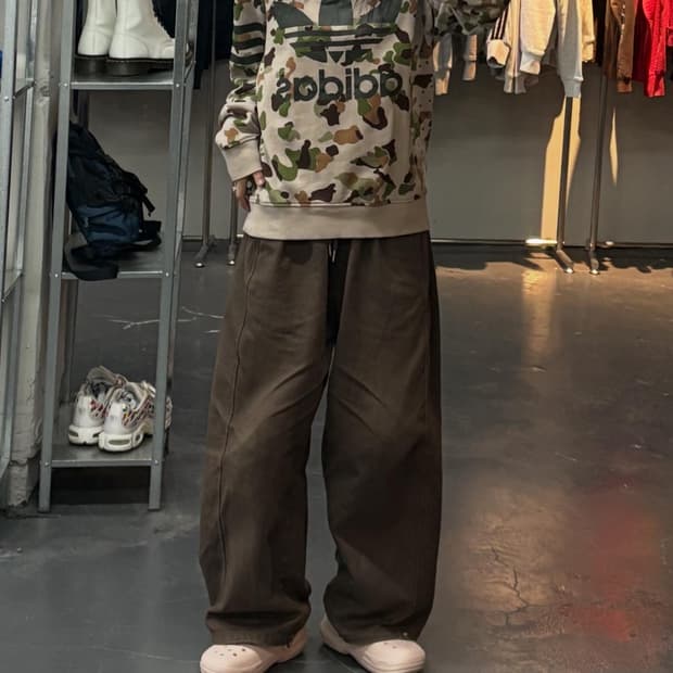 아디다스 카모 스웨트 긴팔티 A3082