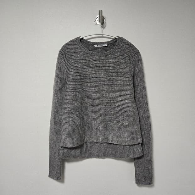 알렉산더왕 그레이 니트 / 여성 니트/ 여자 니트 
총길이 60 / 뒷부