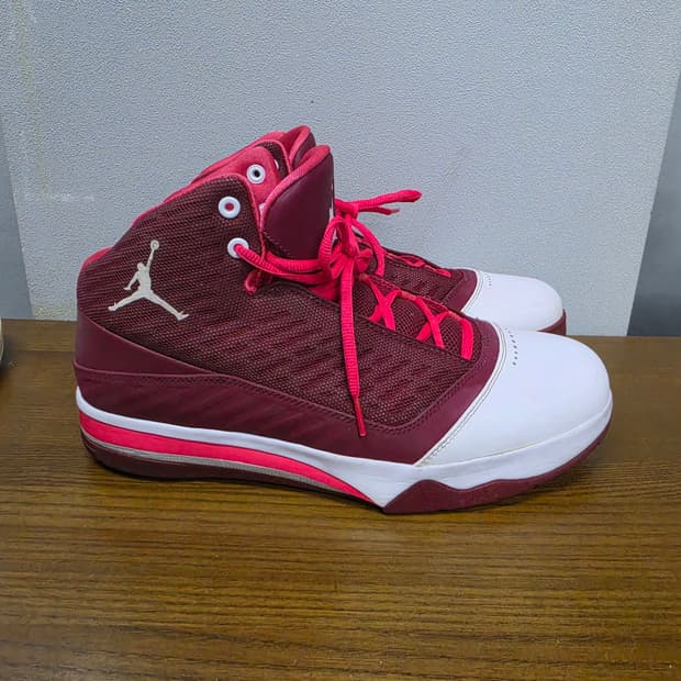 조던 B'O 농구화 버건디/화이트