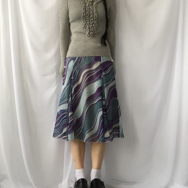 Frill point ribbed knit