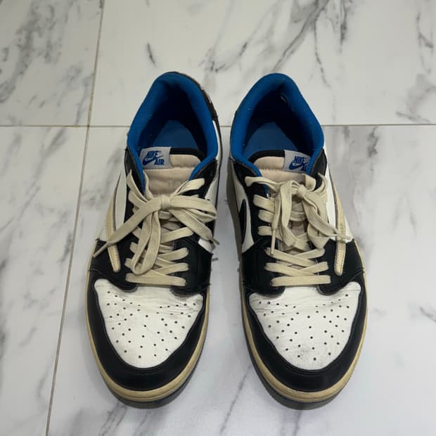 나이키 에어조던1 로우 트래비스 스캇 프래그먼트 OG