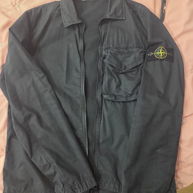 스톤아일랜드 올드이펙트 오버셔츠 21ss