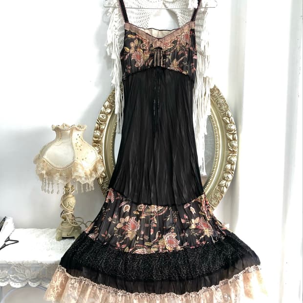 paisley pattern lace layered black dress