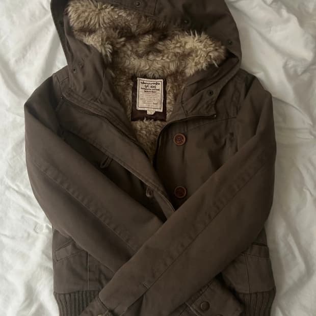 (오늘만) 아베크롬비 브라운 울프죠 후드집업 Y2K