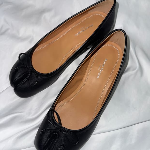 마르지엘라 타비 발레리나 펌프스