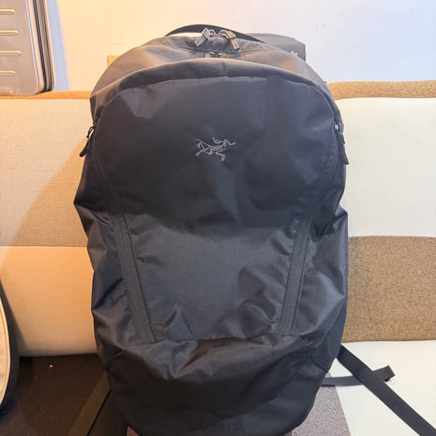 아크테릭스 맨티스 32 백팩 블랙 