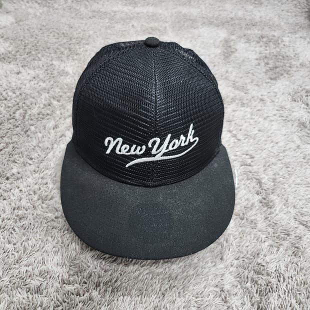 New Era 9FIFTY 뉴욕 메쉬캡