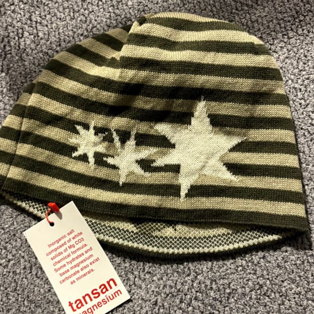 탄산마그네슘 자카드 스트라이프 비니