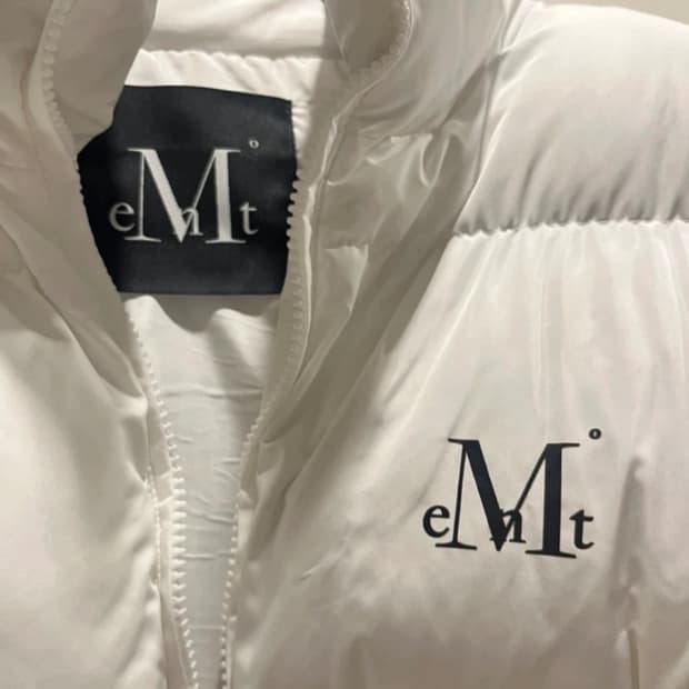 1월까지 구매시 5천원 할인) 무센트 패딩 m