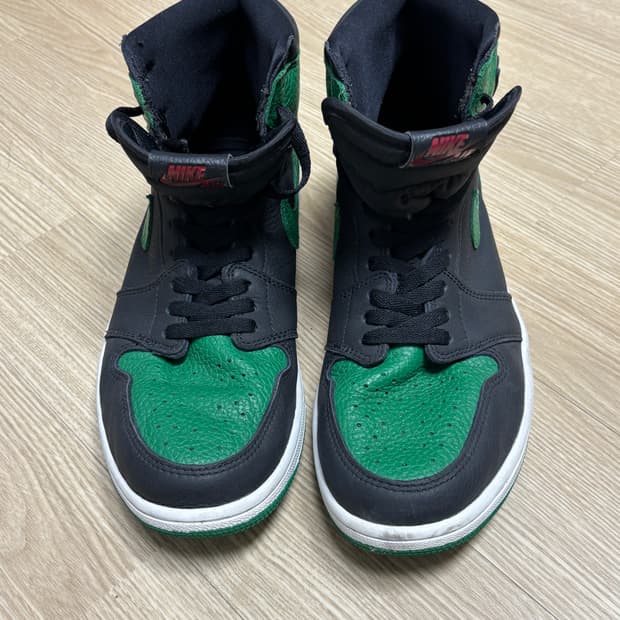 조던 1 파인그린 