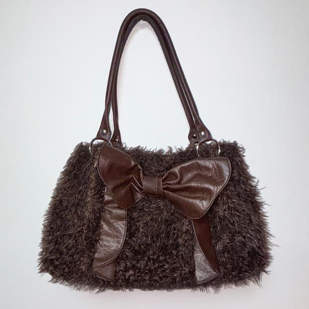 라떼갸루 빈티지 브라운 퍼 리본 숄더백