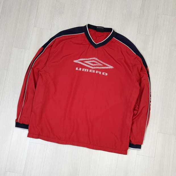 엄브로 빅로고 웜업