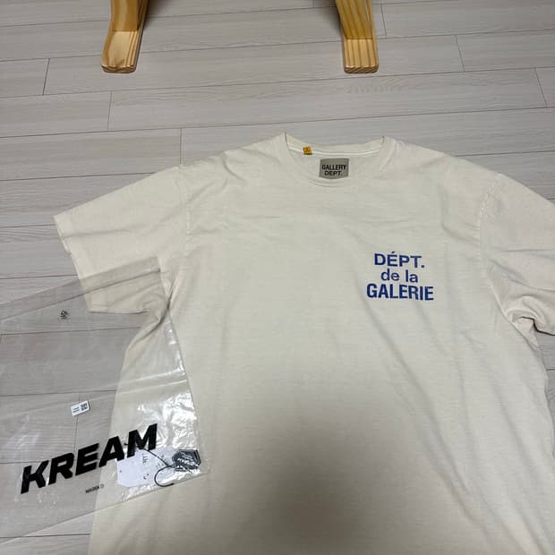 갤러리디파트먼트 25ss 반팔 티셔츠 XL 팝니다