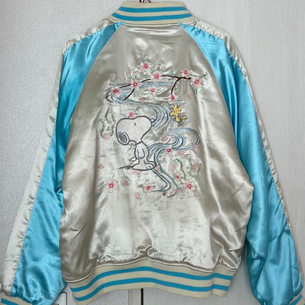 PEANUTS SNOOPY 벚꽃 자수 스카쟌 • 일본 빈티지 Y2K 점퍼