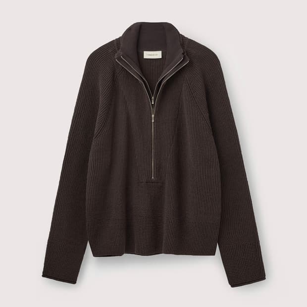 우마뭉 더블 카라 하프집업 판매합니다.