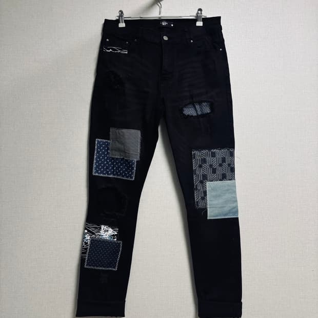AMIRI 아미리 패치워크 블랙 데님 팬츠