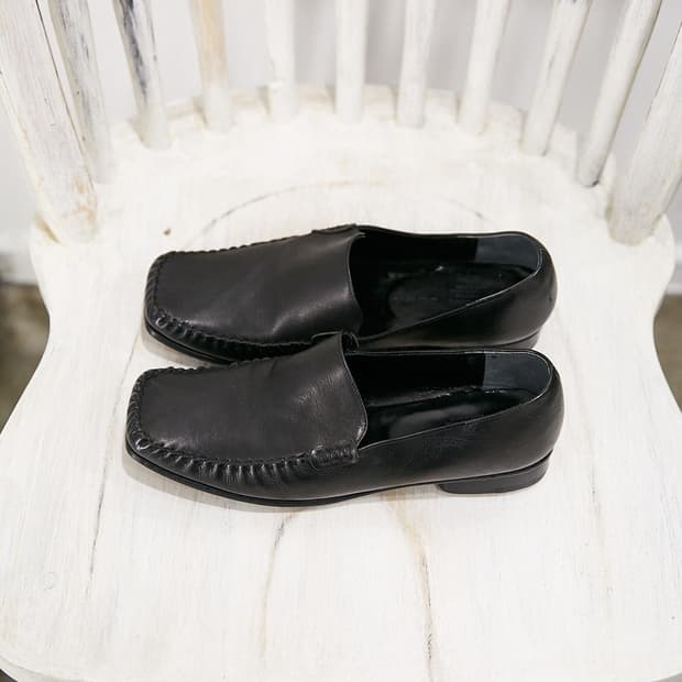 Y's Square Toe Loafer