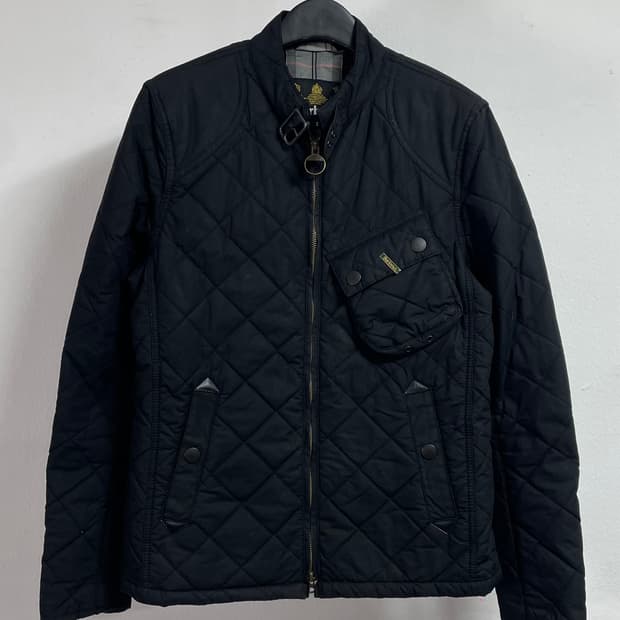 바버 우먼스 SMU 퀼티드 투웨이 왁스 자켓 (on.445)