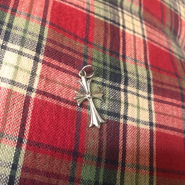 크롬하츠 무드 십자가 팬던트