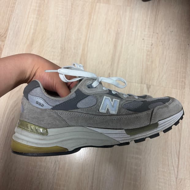 뉴발란스 992 265 팝니다 스티븐 잡스