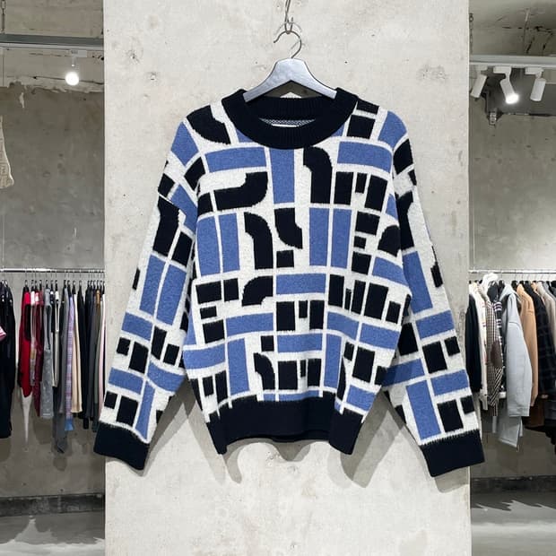 잉크 블루 멀티 QQRL 패턴 크루넥 울 스웨터