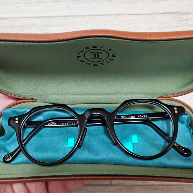 레스카 헤리 블랙