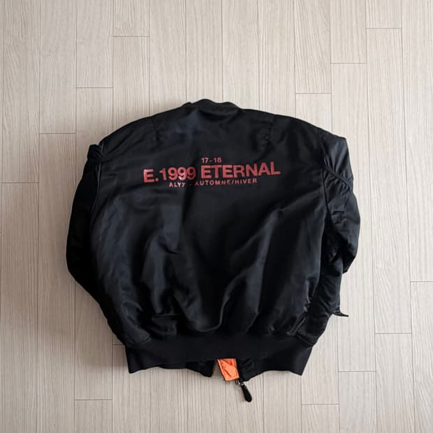 알릭스 x 알파 인더스트리 이터널 D링 봄버 블랙 ma-1자켓