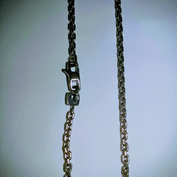 루이비통 화이트골드 750 목걸이 51cm