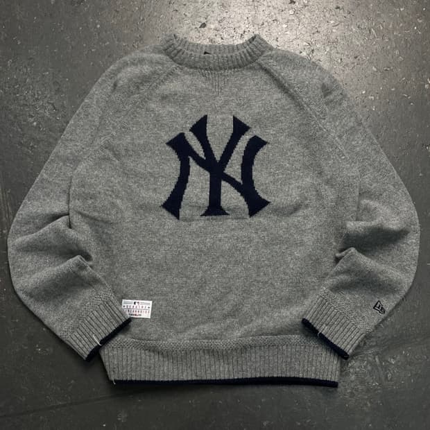 105 뉴에라 양키즈 니트