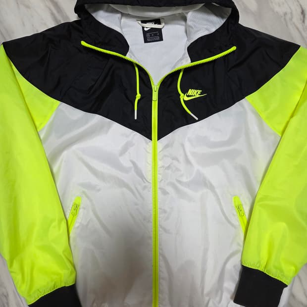 나이키 윈드러너 바람막이