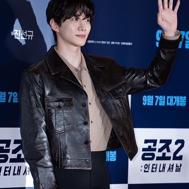 [이준호님 착용] 렉토 포인트 카라 릴렉스 핏 셔츠