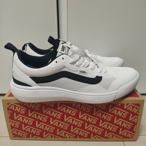 새상품 반스 270