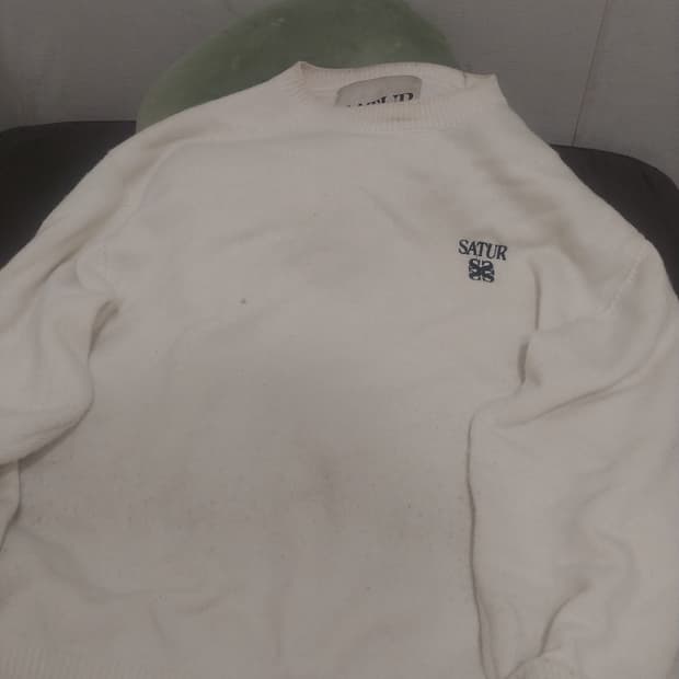 새터 니트 팝니다