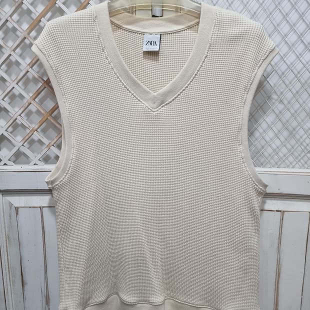 자라 V넥 와플 니트 베스트 (C710