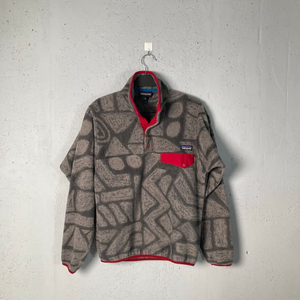 파타고니아 신칠라 아즈텍 그레이 레드 (XS)